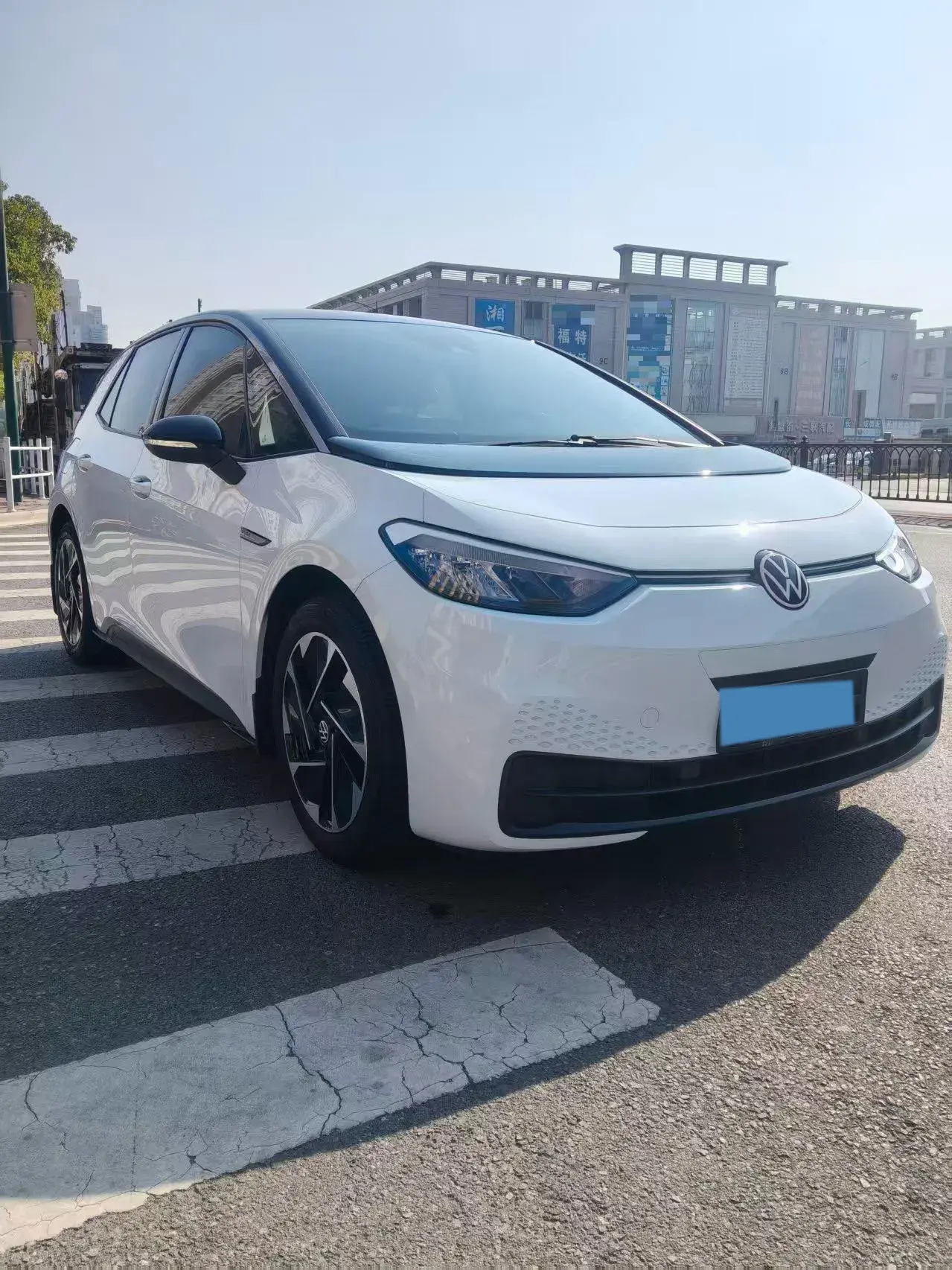 2023 VOLKSWAGEN ID.3 thumbnail 2