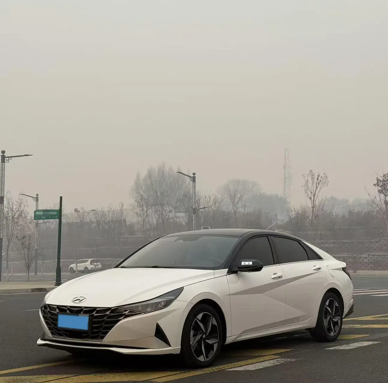 2021 HYUNDAI ELANTRA view 1