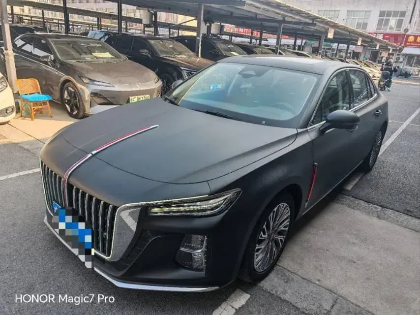 2023 HONGQI H5 view 1