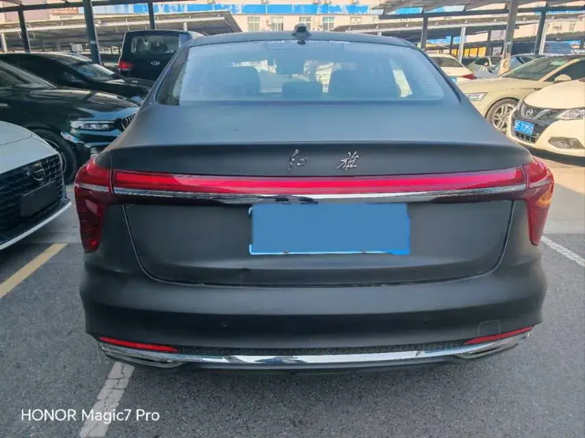 2023 HONGQI H5 thumbnail 2