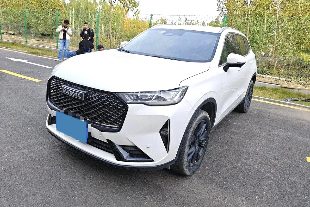 2021 HAVAL H6 view 1
