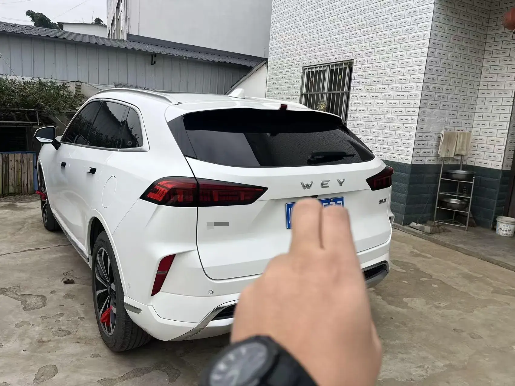 2021 WEY MOCHA thumbnail 2