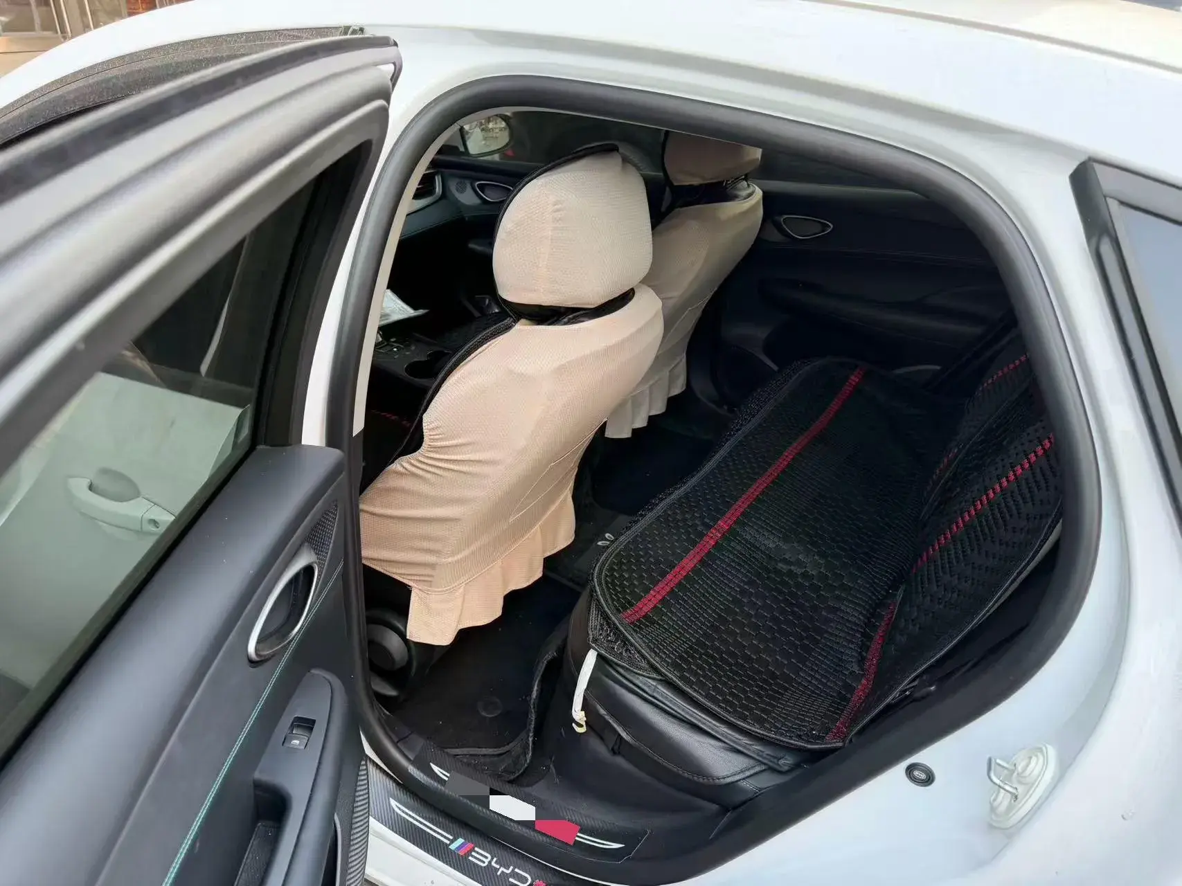 2025 BYD SEAL05 thumbnail 4