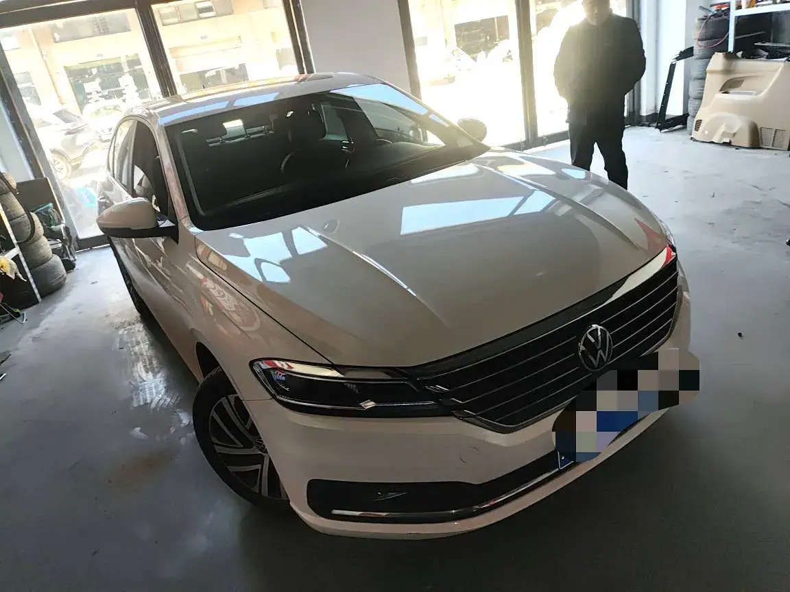 2022 VOLKSWAGEN LAVIDA thumbnail 3