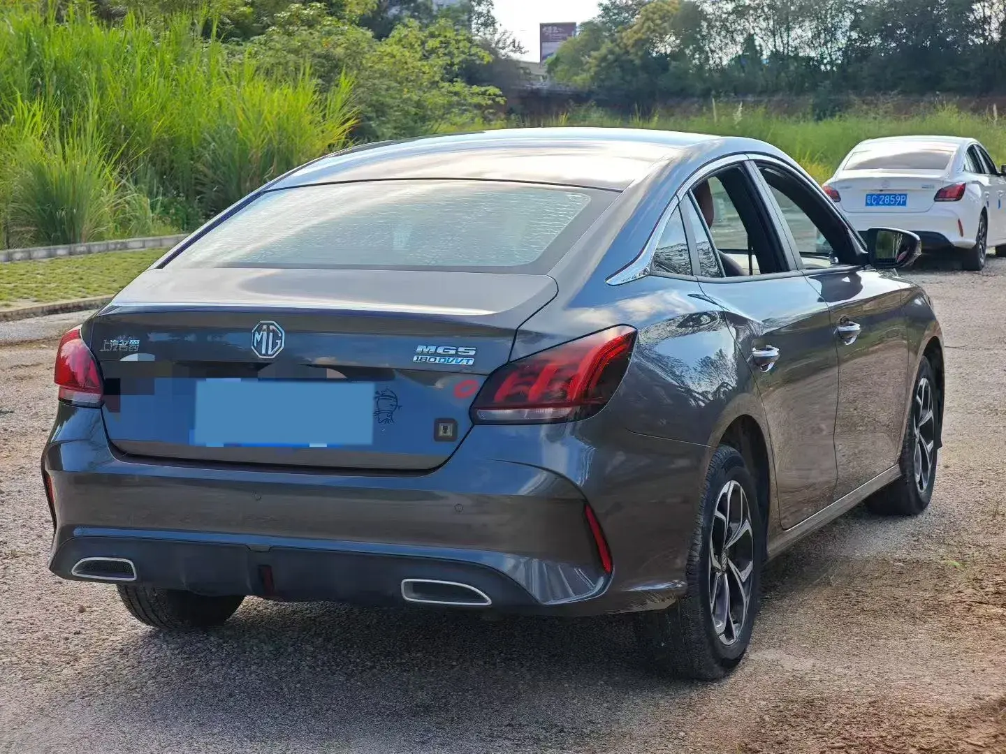 2021 MG 5 thumbnail 4