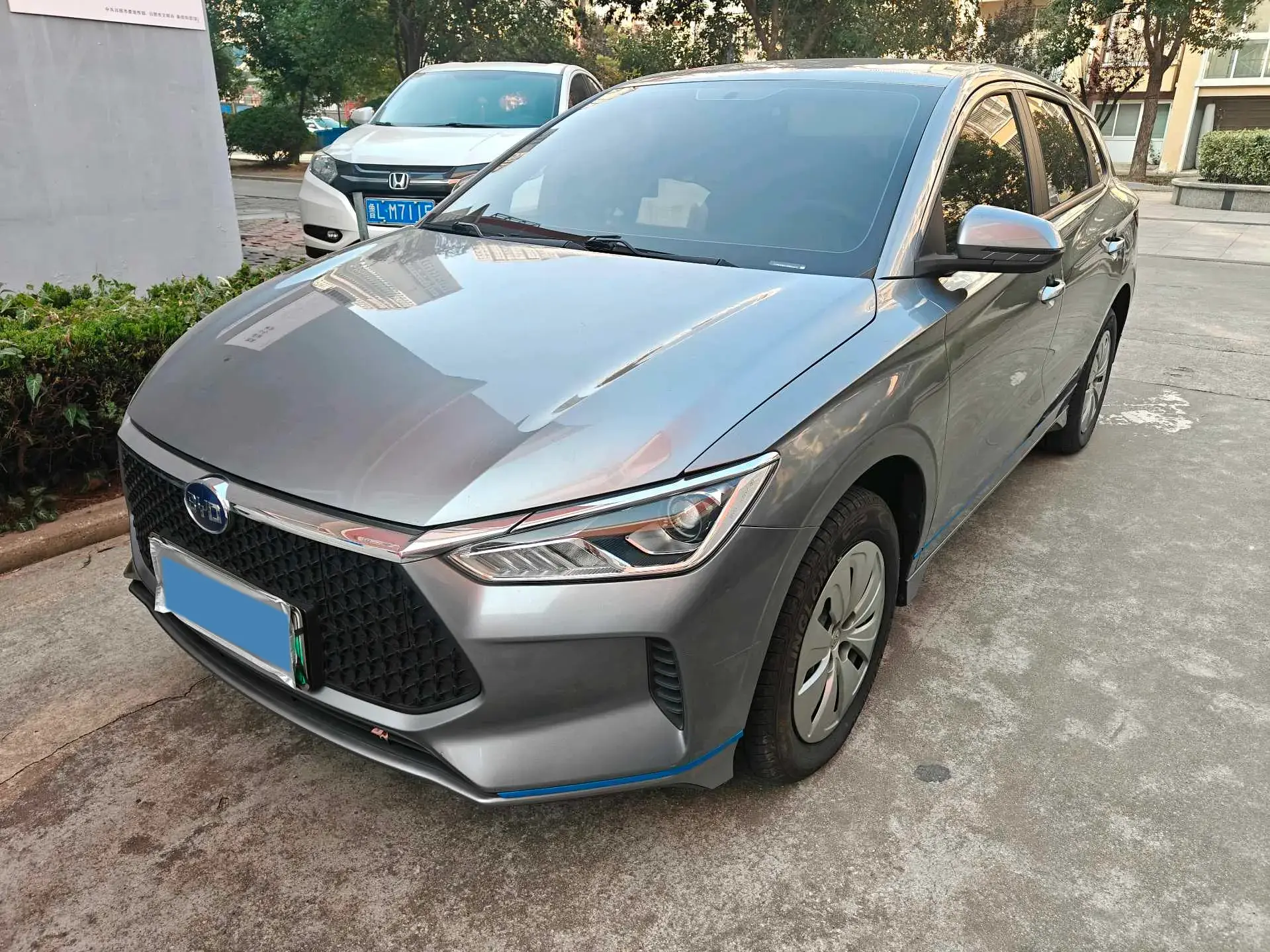2021 BYD E2 view 1