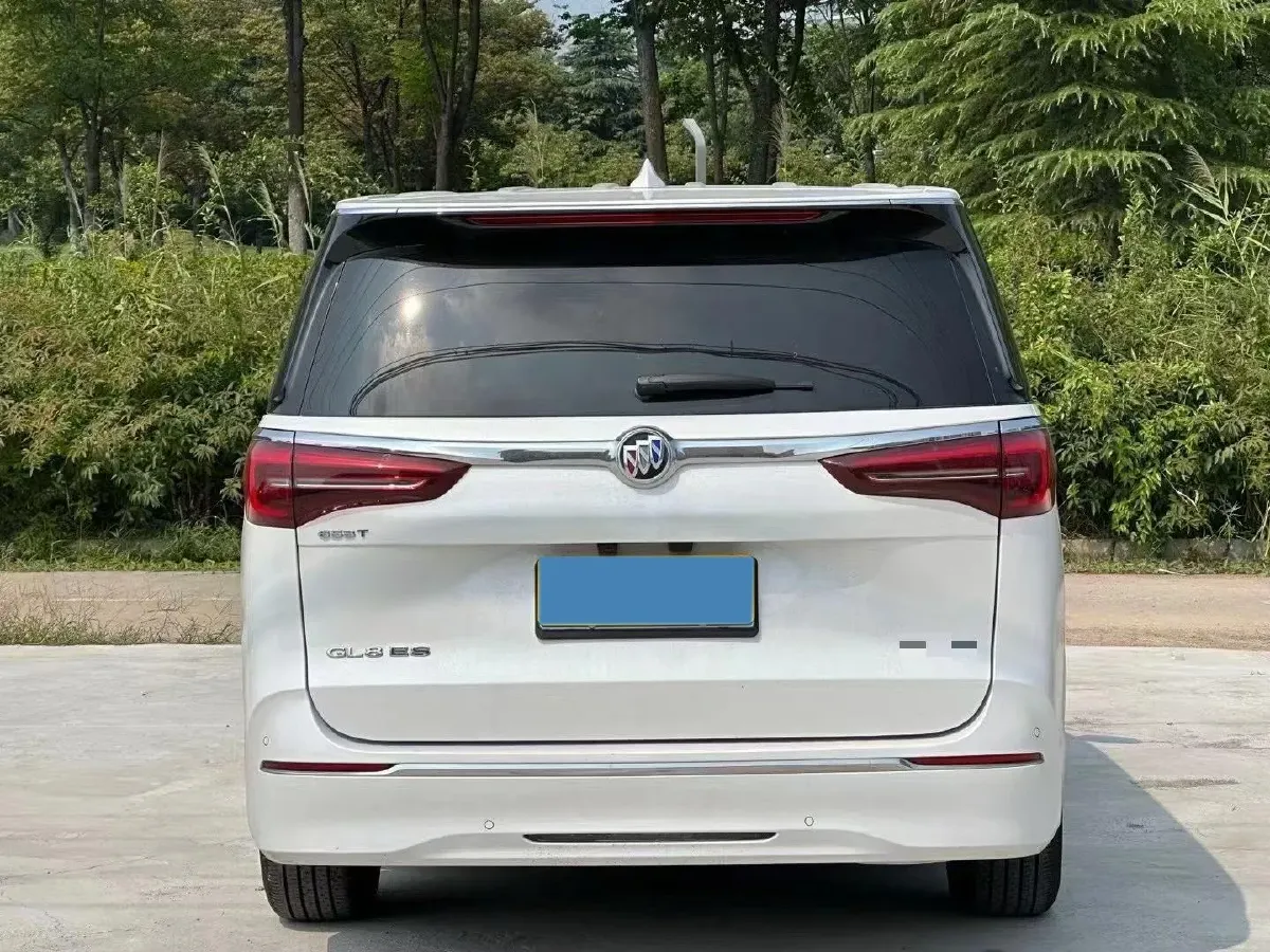 2023 Buick GL8 2.0T 237HP L4 9AT,autocango,china used car exporter,china ev exporter,chinese used car exporter,chinese used ev exporter