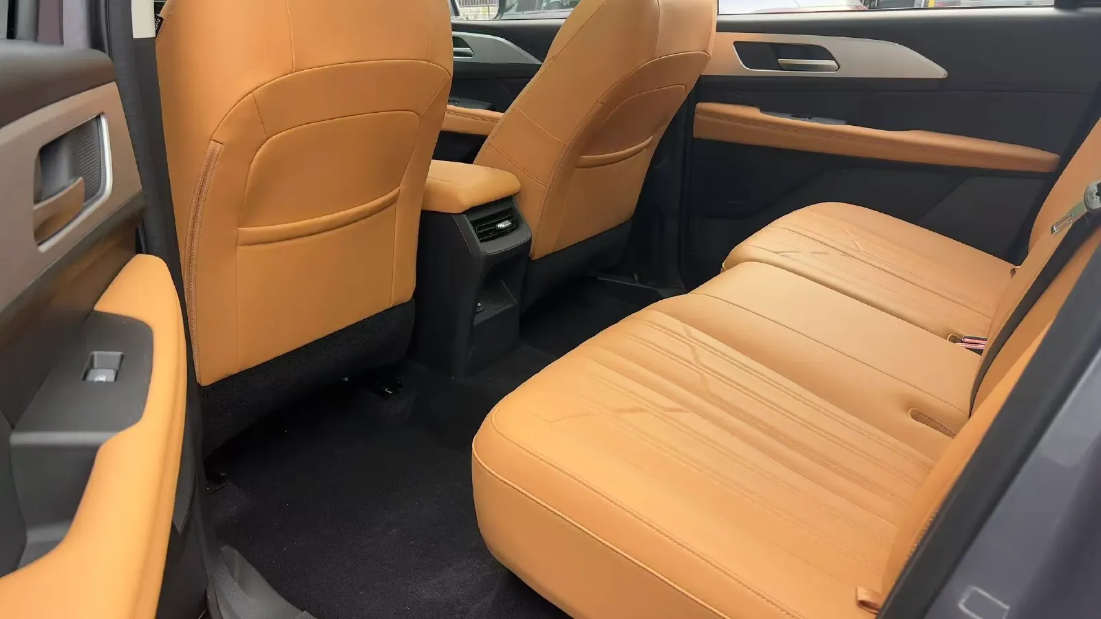 2023 Haval H5 2.0T 224HP L4 8AT,autocango,china used car exporter,china ev exporter,chinese used car exporter,chinese used ev exporter