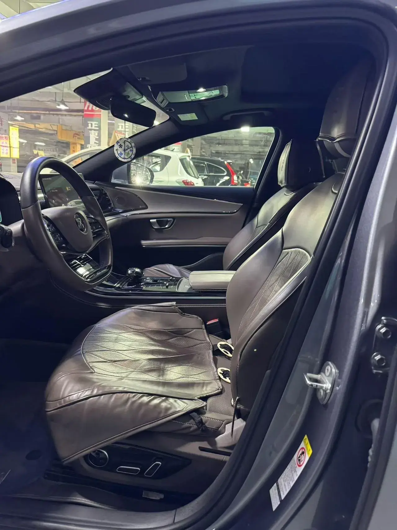 2021 BYD HAN thumbnail 3