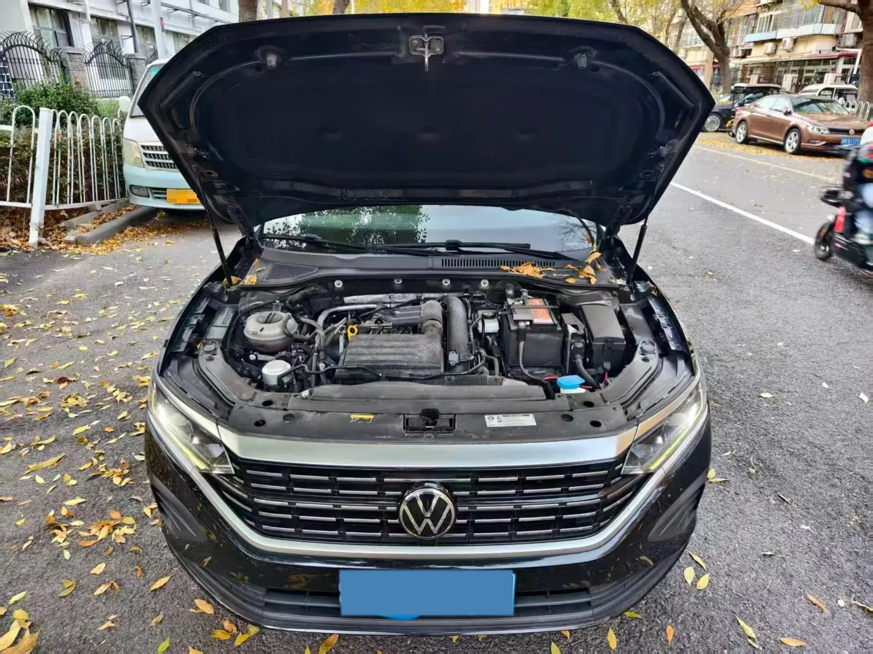 2022 VOLKSWAGEN PASSAT thumbnail 3