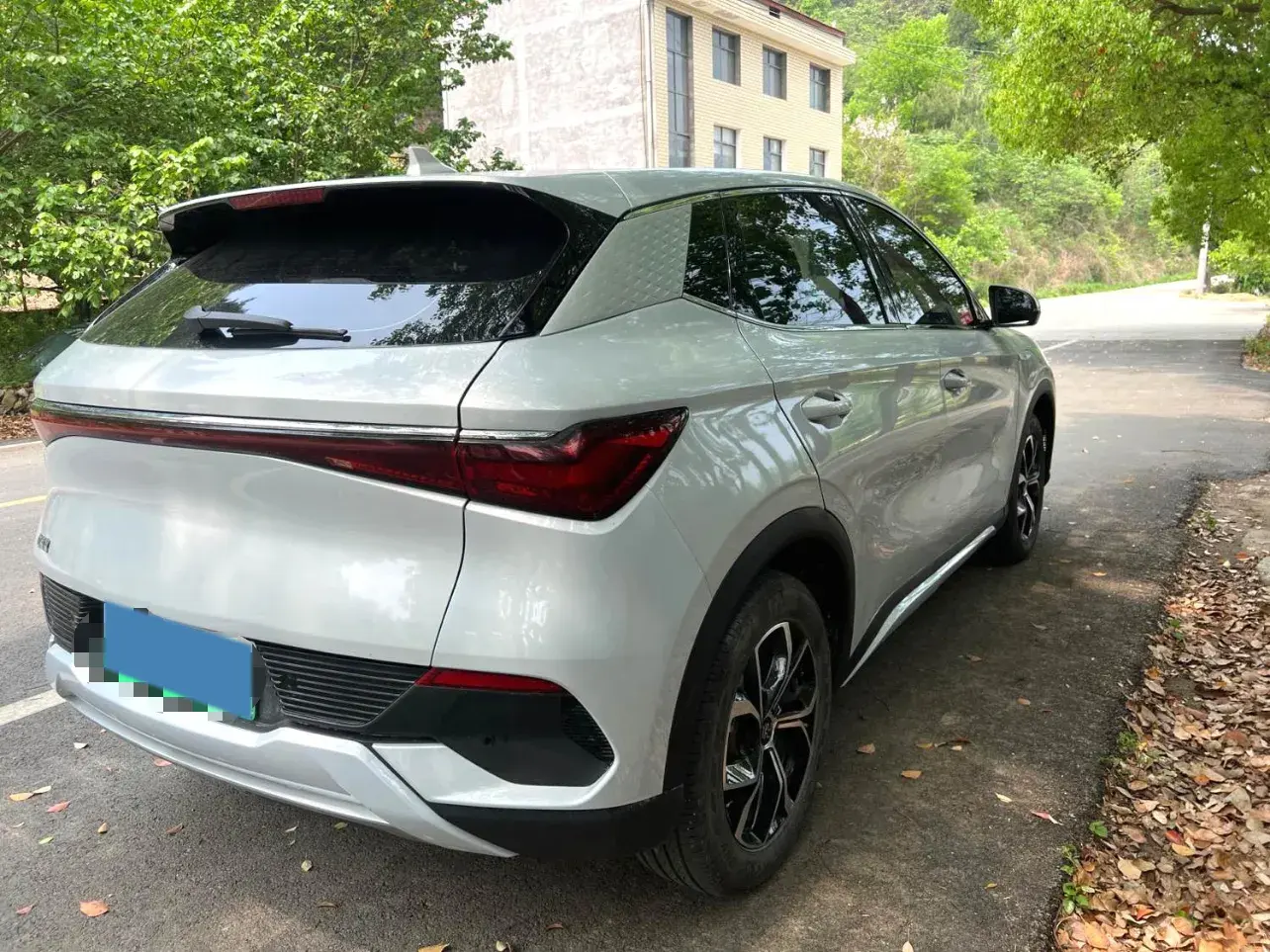 2023 BYD YUAN thumbnail 3