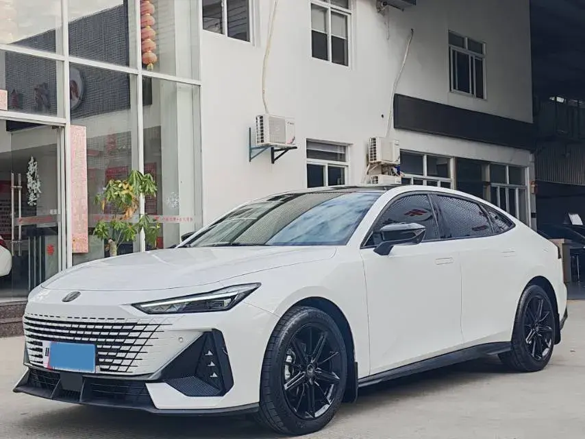 2022 CHANGAN UNI-V view 1