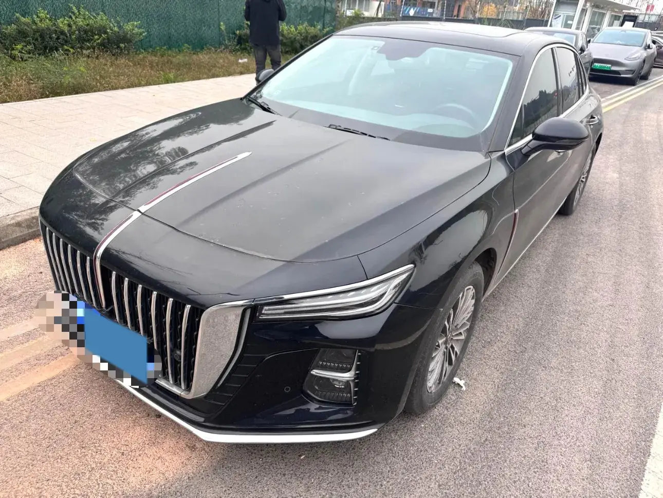 2024 HONGQI H5 view 1