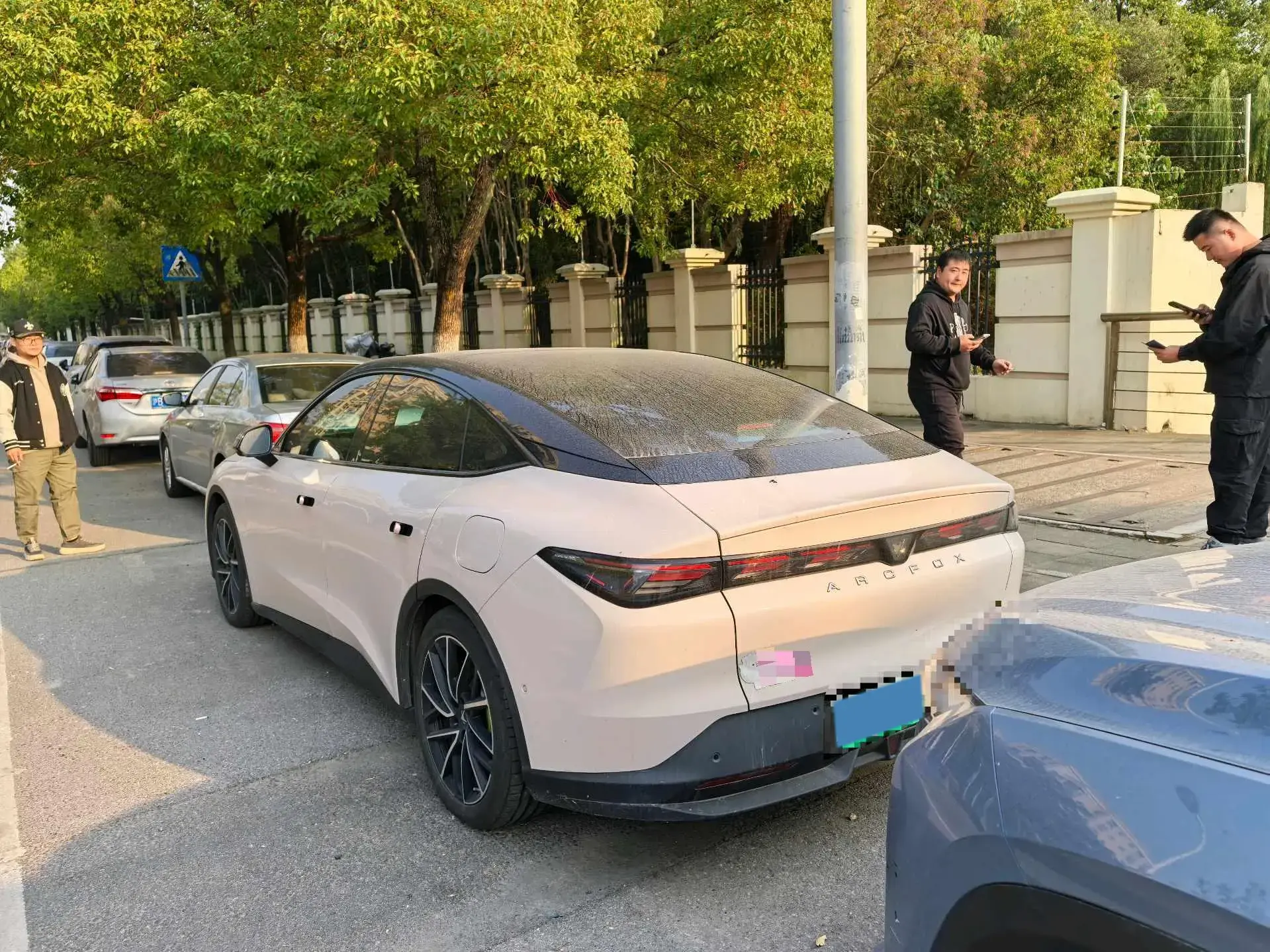 2025 ARCFOX ΑS5 thumbnail 2