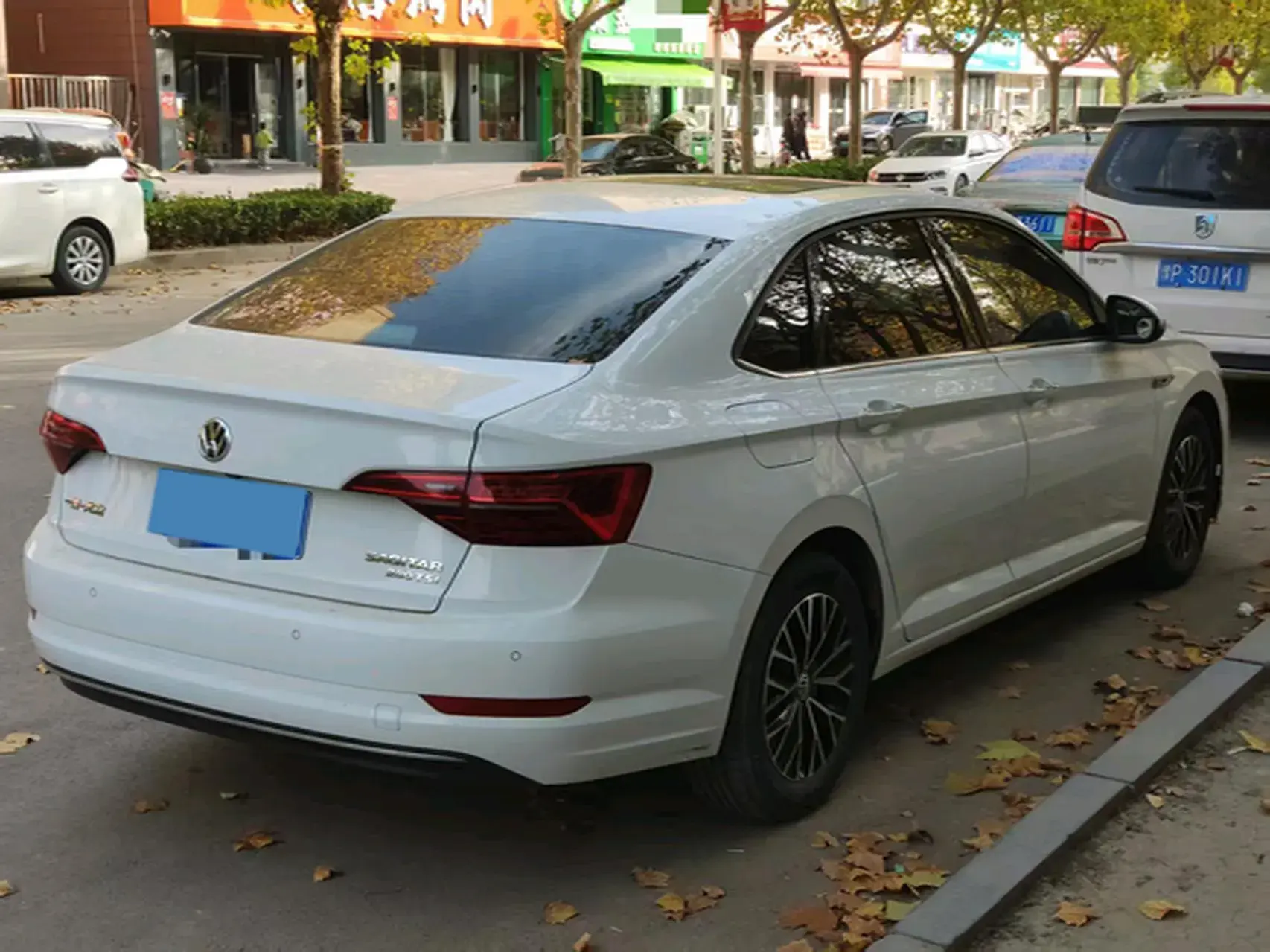 2020 VOLKSWAGEN SAGITAR thumbnail 4