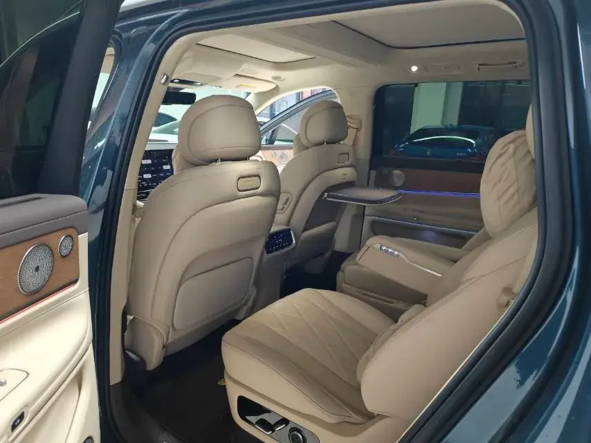 2024 AITO AITO thumbnail 4