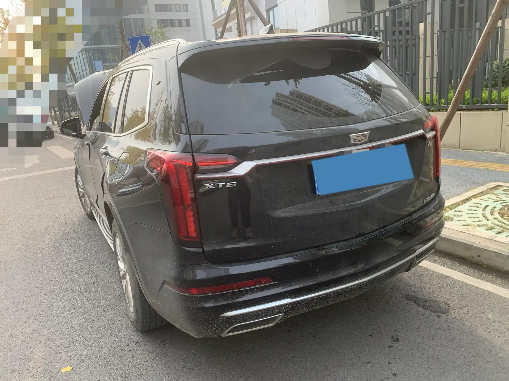 2021 CADILLAC XT6 thumbnail 3