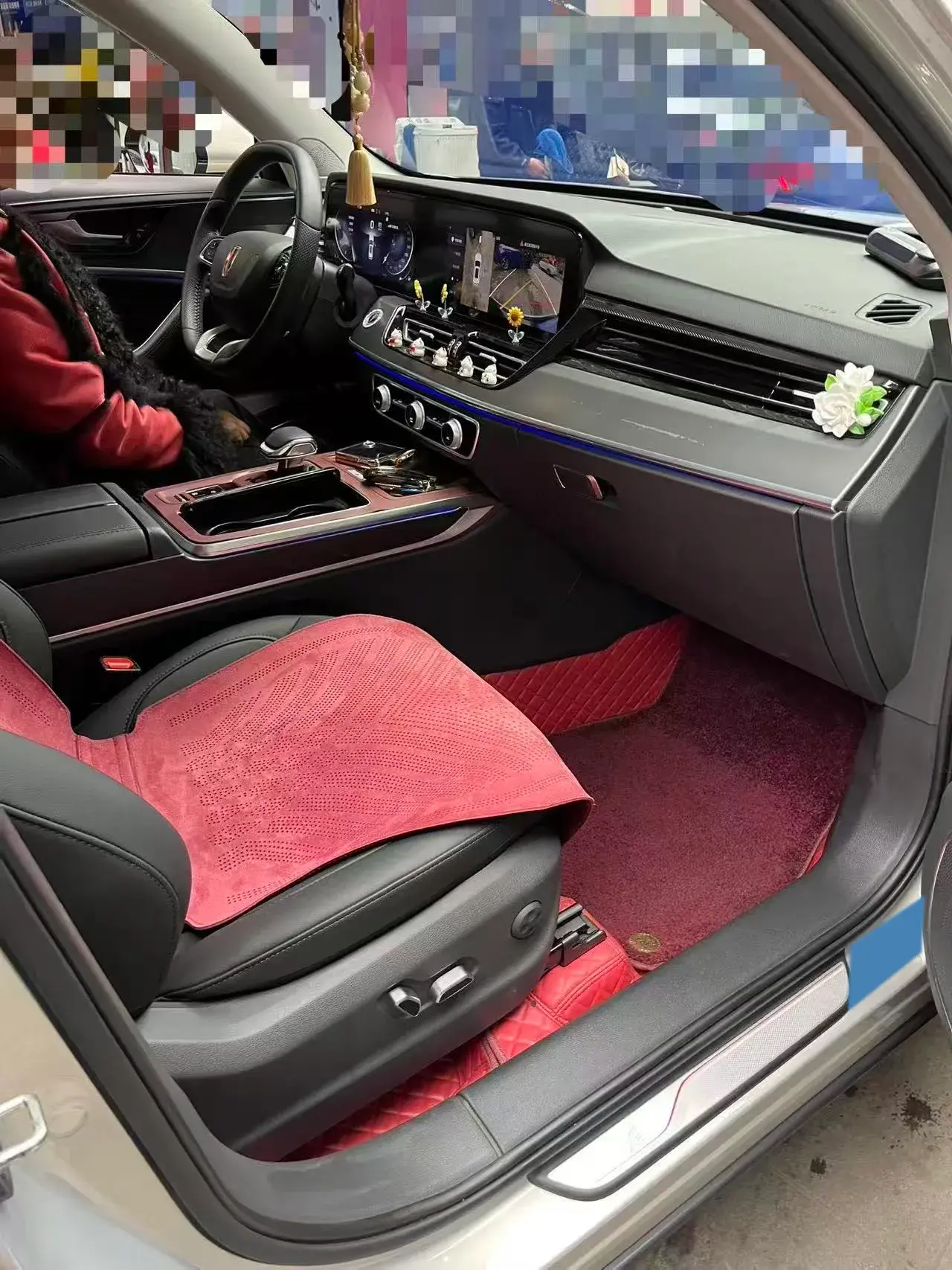 2023 HONGQI HS5 thumbnail 2