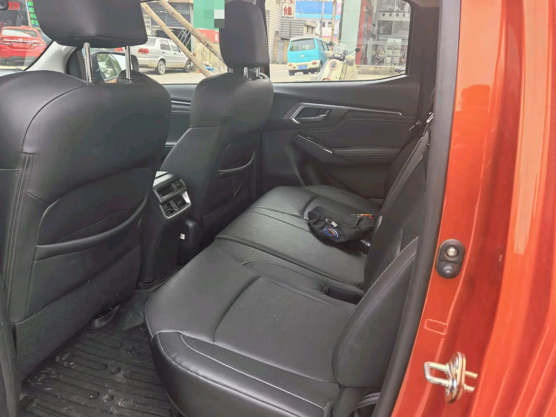 2021 ISUZU D-MAX thumbnail 3