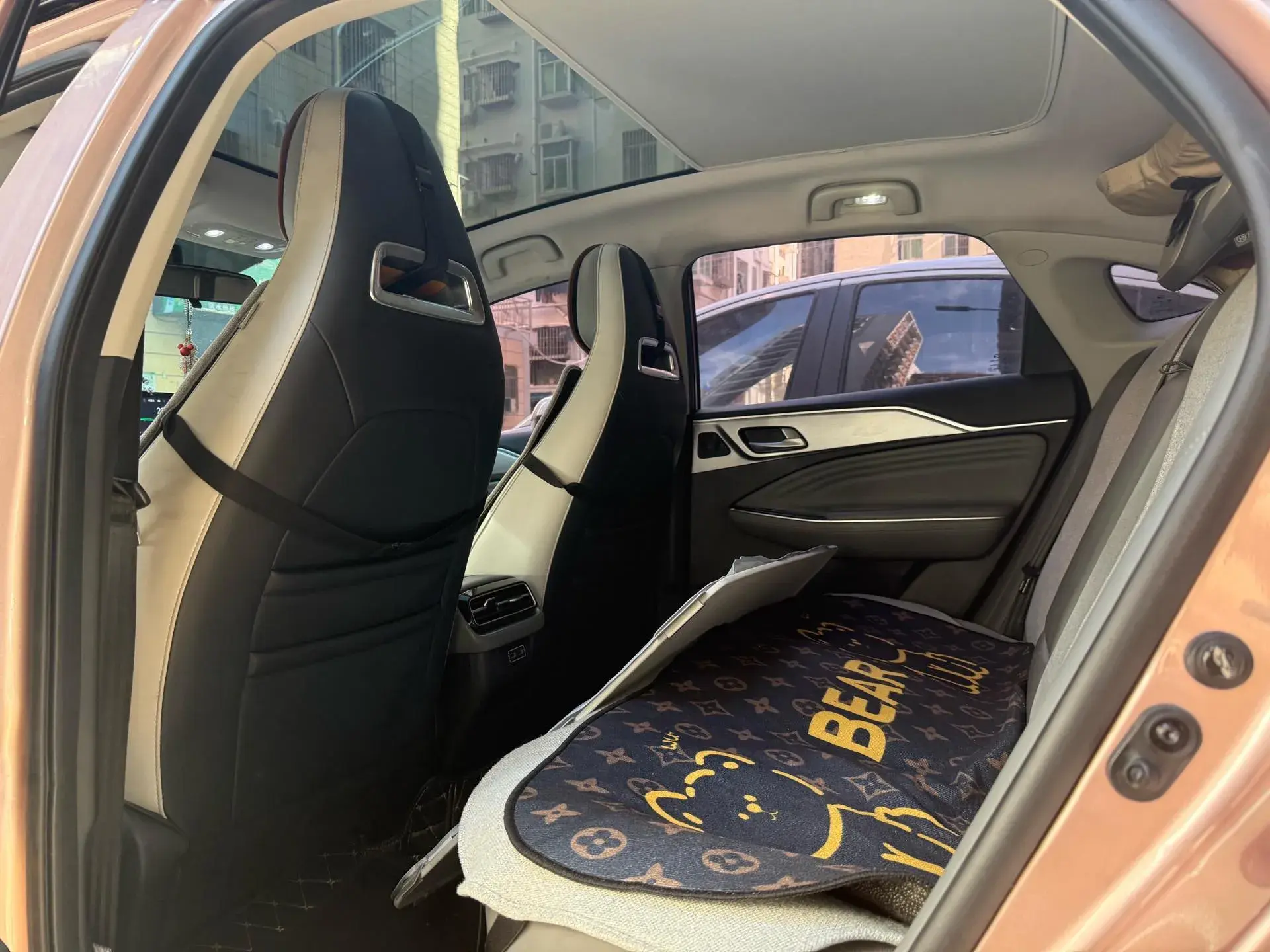 2022 AION S thumbnail 3