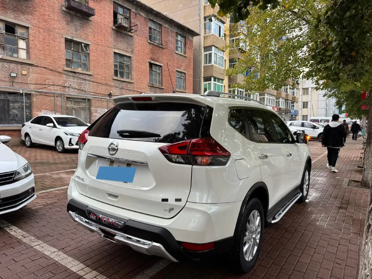 2020 Nissan X-Trail 2.0L 154HP L4 CVT,autocango,china used car exporter,china ev exporter,chinese used car exporter,chinese used ev exporter