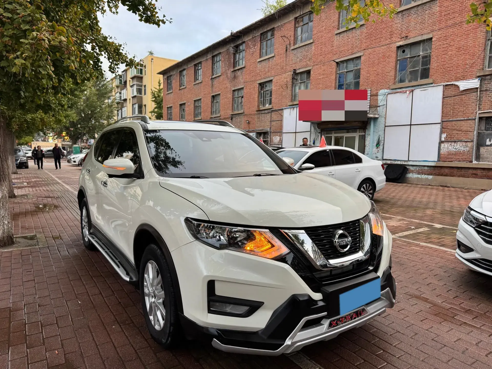 2020 NISSAN X-TRAIL thumbnail 3