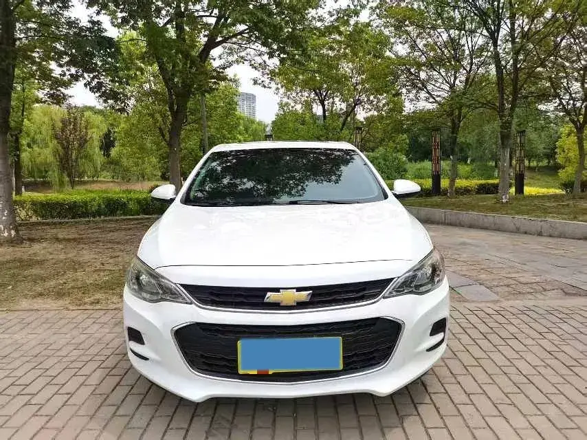 2019 CHEVROLET CAVALIER thumbnail 3