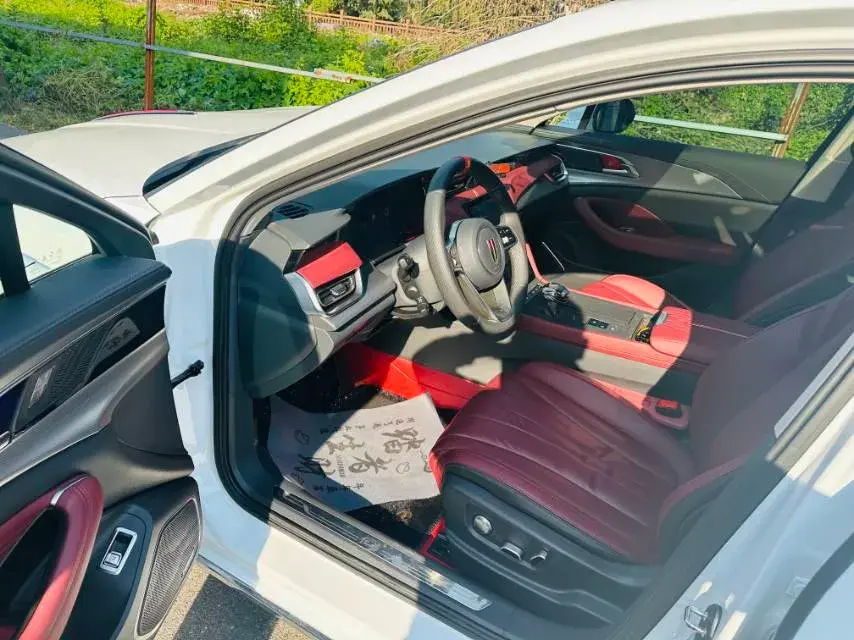 2023 HONGQI H5 thumbnail 4