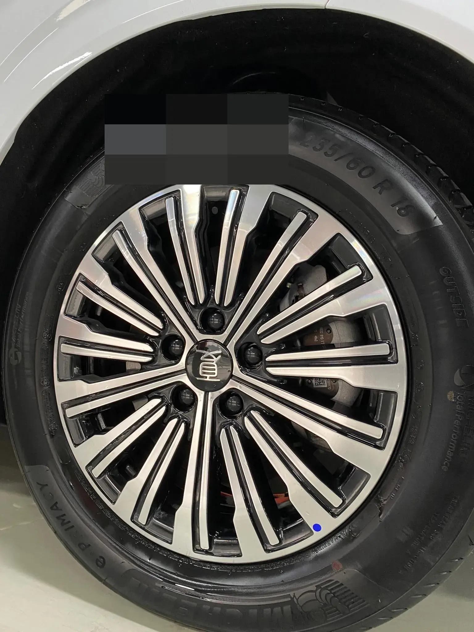 2025 BYD XIA thumbnail 4