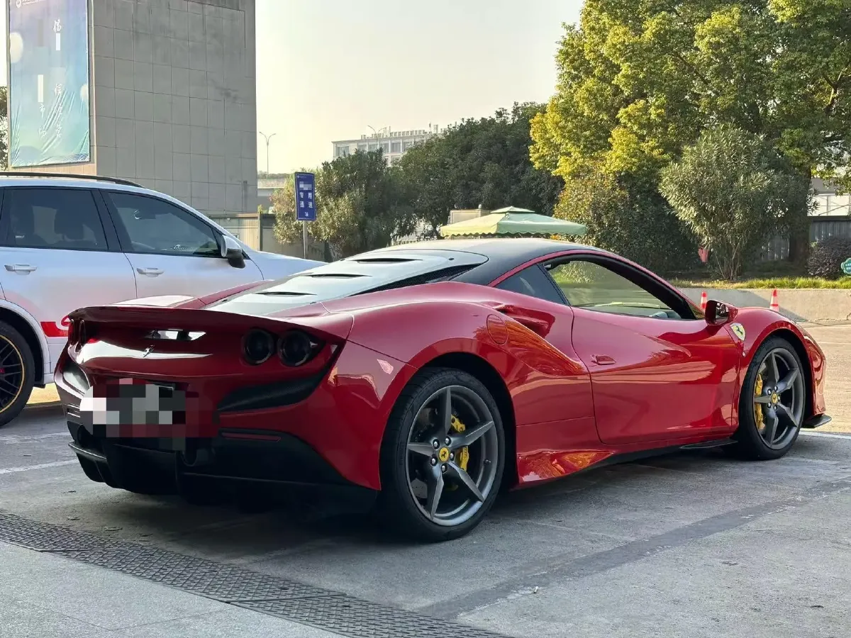 2019 Ferrari F8 3.9T 720HP V8 7DCT,autocango,china used car exporter,china ev exporter,chinese used car exporter,chinese used ev exporter