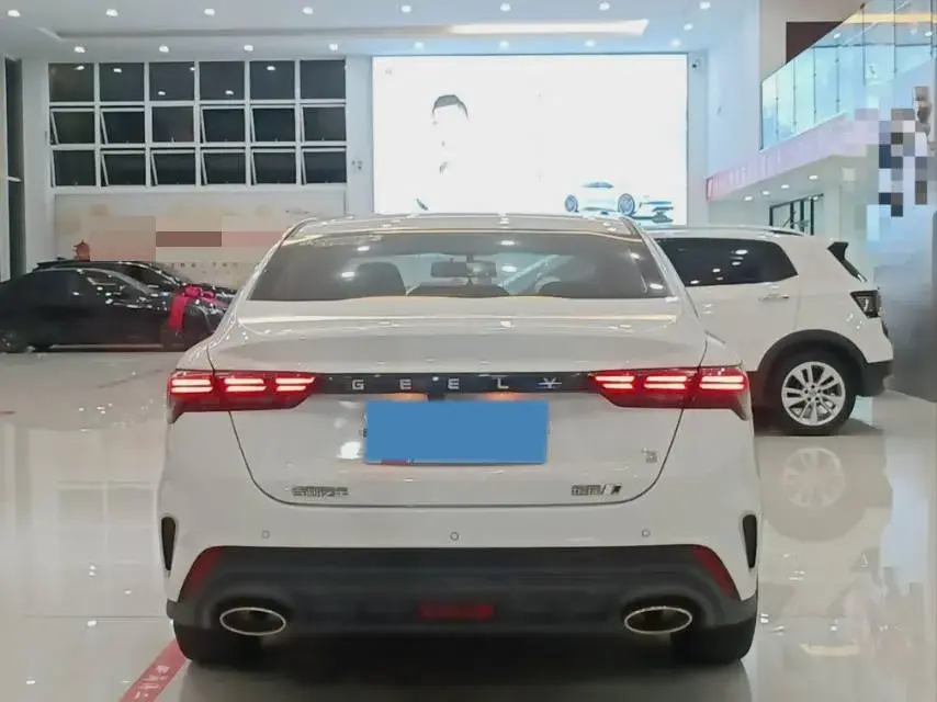 2022 GEELY BINRAY thumbnail 3