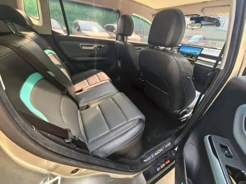 2023 AION Y thumbnail 3