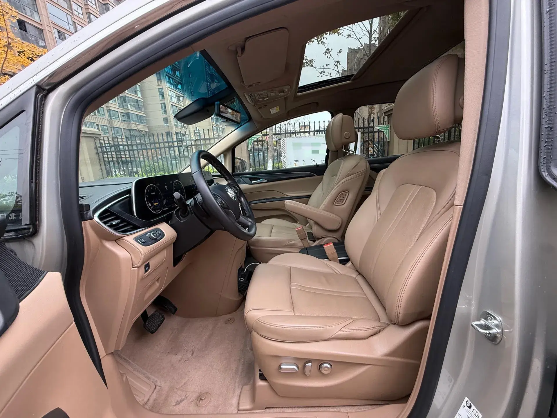 2021 BUICK GL8 thumbnail 4