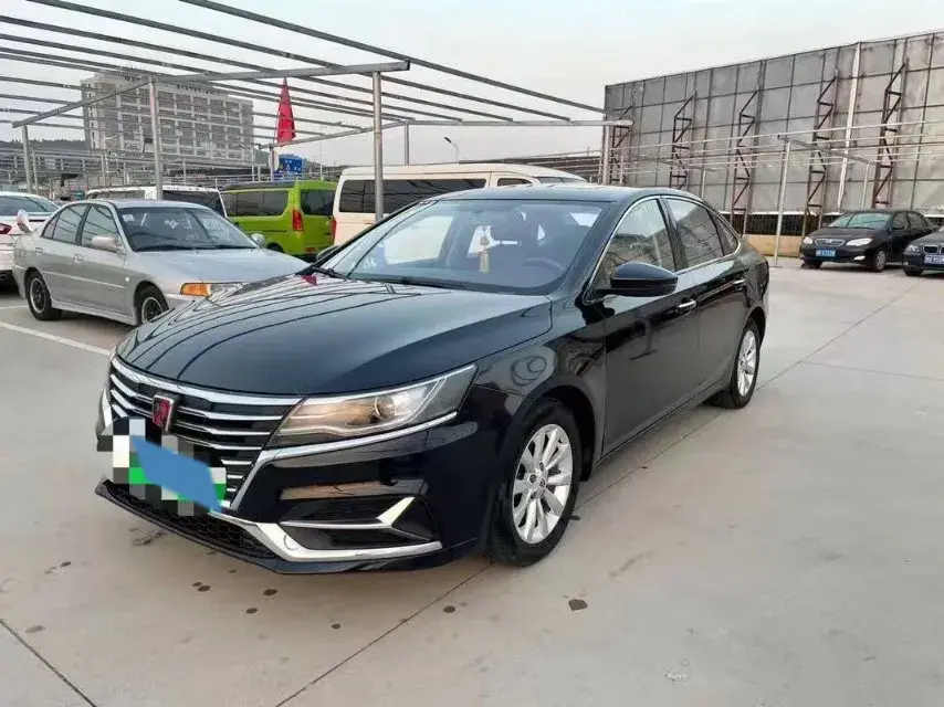 2019 ROEWE I6 view 1