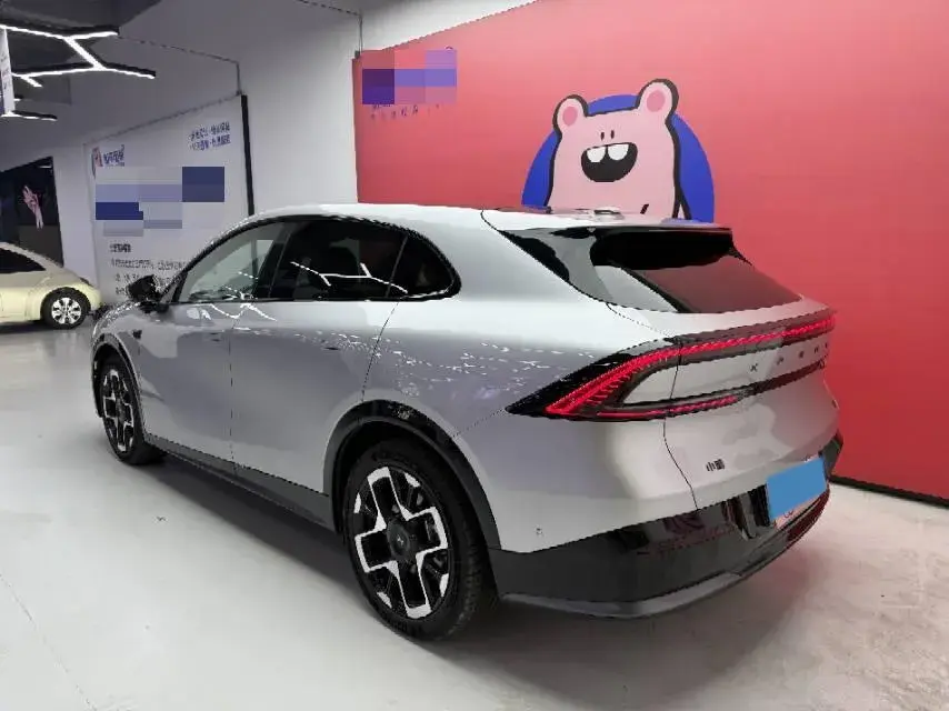 2025 XPENG G7 thumbnail 3