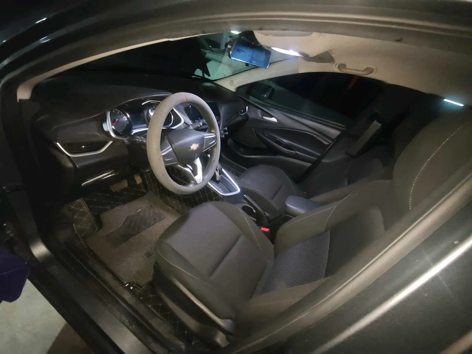 2021 CHEVROLET CAVALIER thumbnail 3