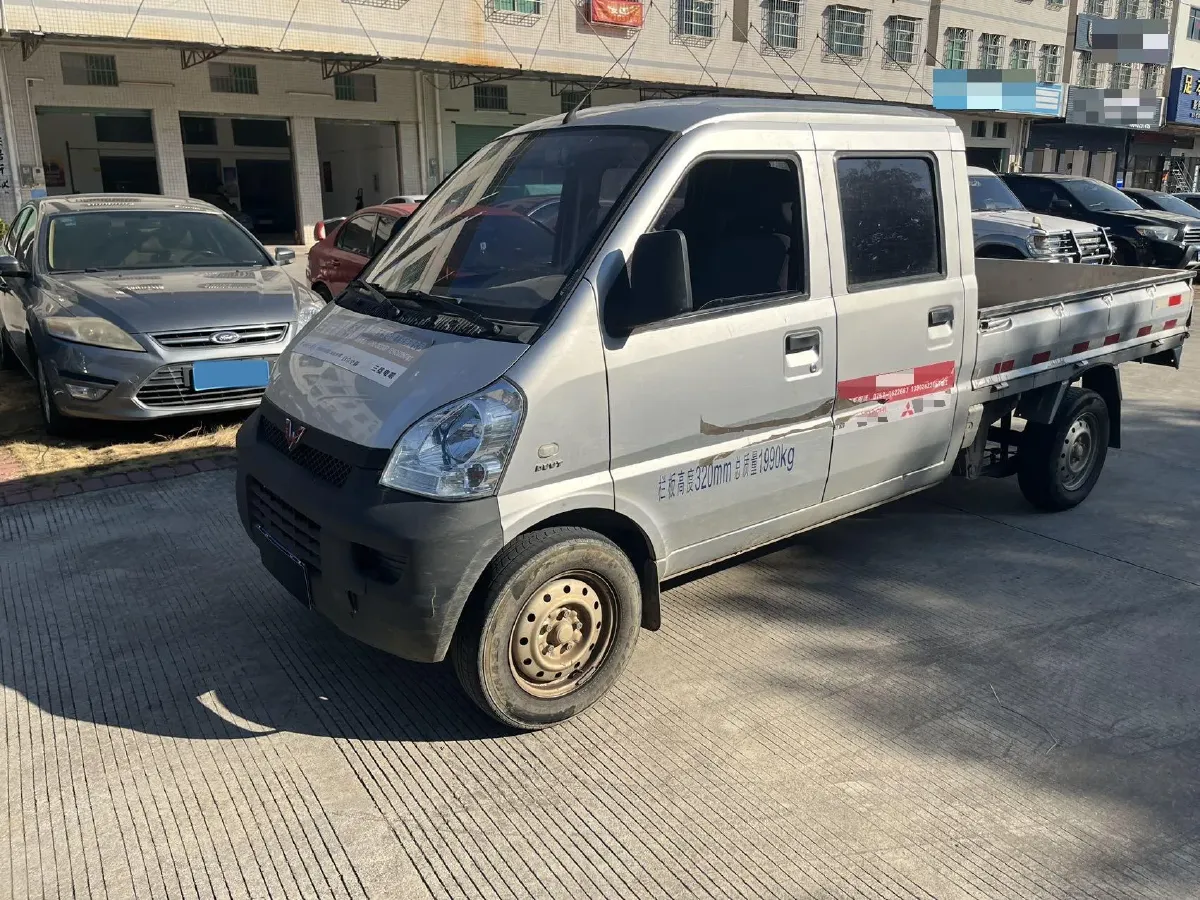 2021 WuLing RongGuang Mini Truck 1.5L 99HP L4 5MT,autocango,china used car exporter,china ev exporter,chinese used car exporter,chinese used ev exporter