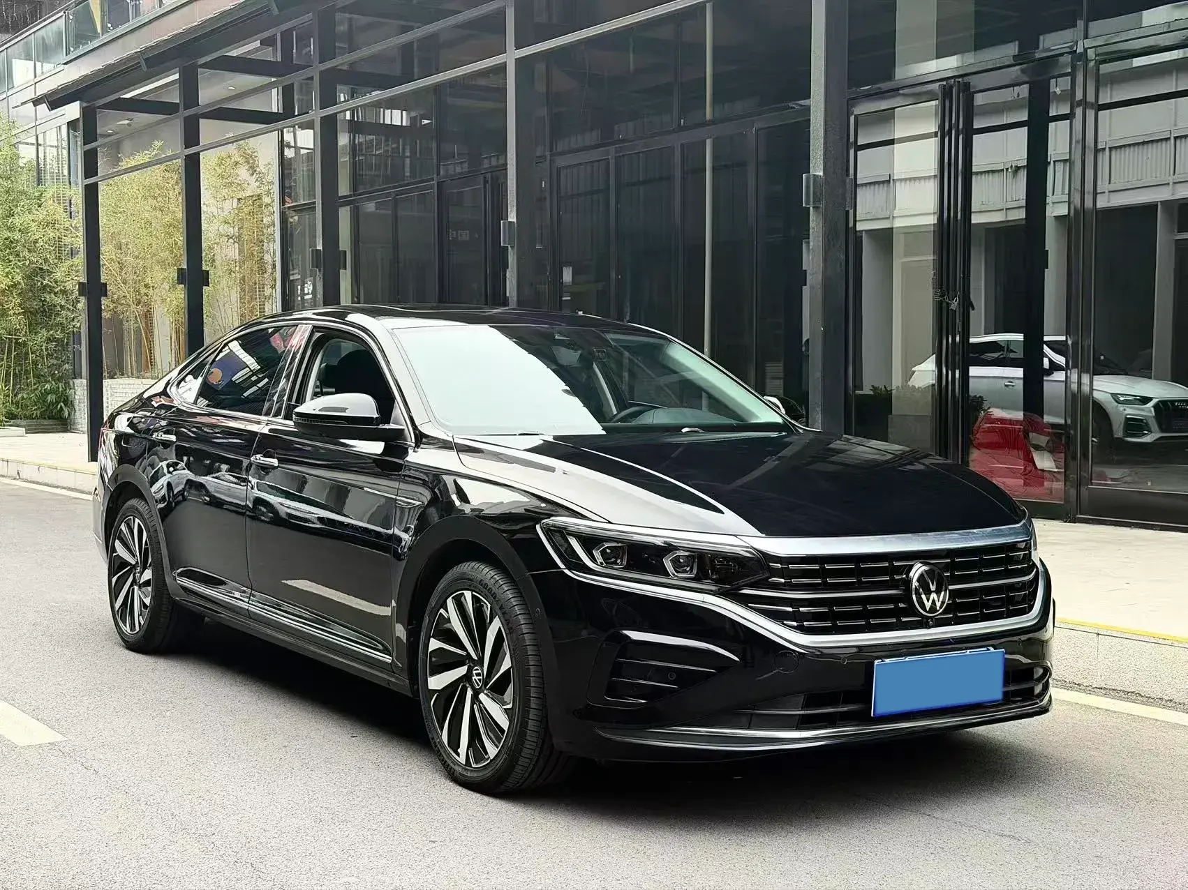 2023 VOLKSWAGEN PASSAT thumbnail 3