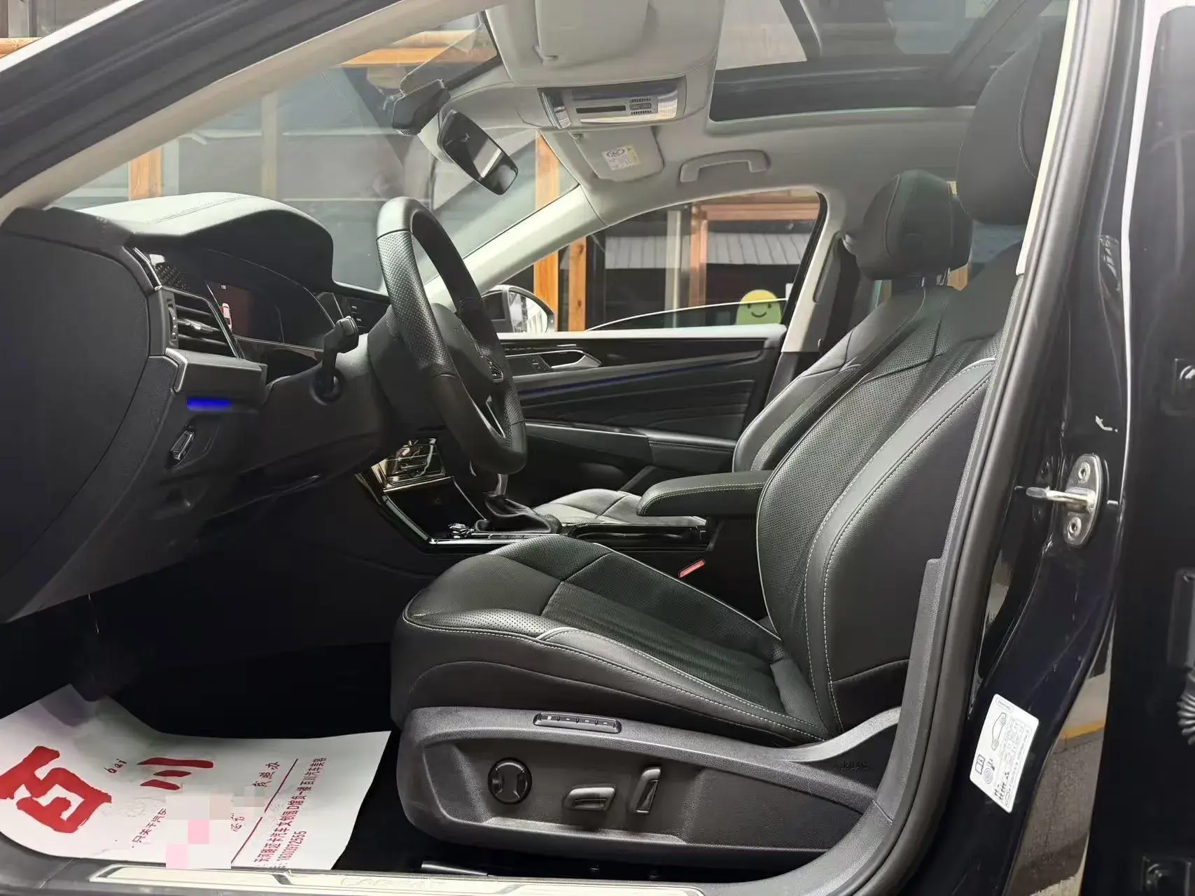 2023 VOLKSWAGEN PASSAT thumbnail 4