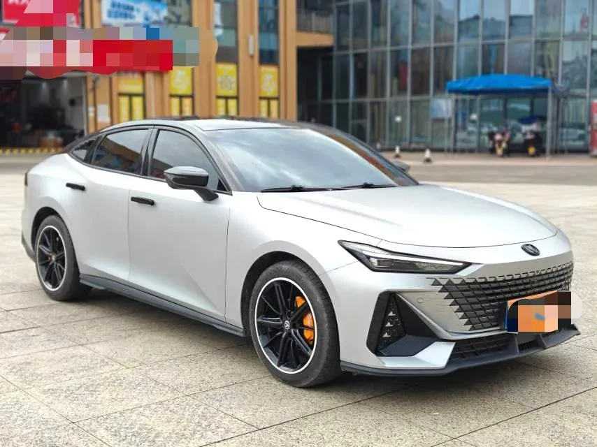 2023 ChangAn UNI-V 1.5T 188HP L4 7DCT,autocango,china used car exporter,china ev exporter,chinese used car exporter,chinese used ev exporter