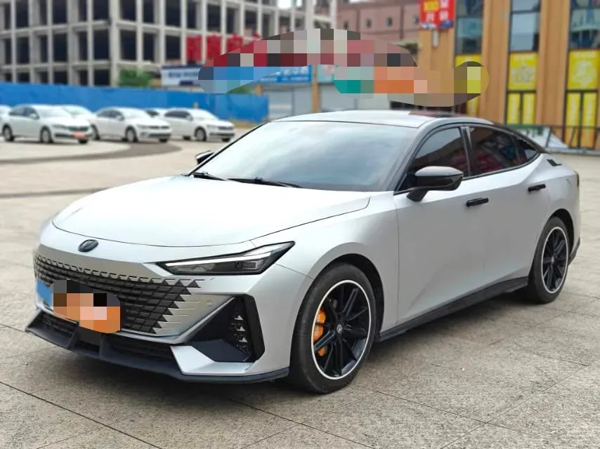 2023 ChangAn UNI-V 1.5T 188HP L4 7DCT,autocango,china used car exporter,china ev exporter,chinese used car exporter,chinese used ev exporter