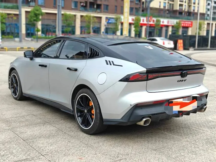 2023 ChangAn UNI-V 1.5T 188HP L4 7DCT,autocango,china used car exporter,china ev exporter,chinese used car exporter,chinese used ev exporter