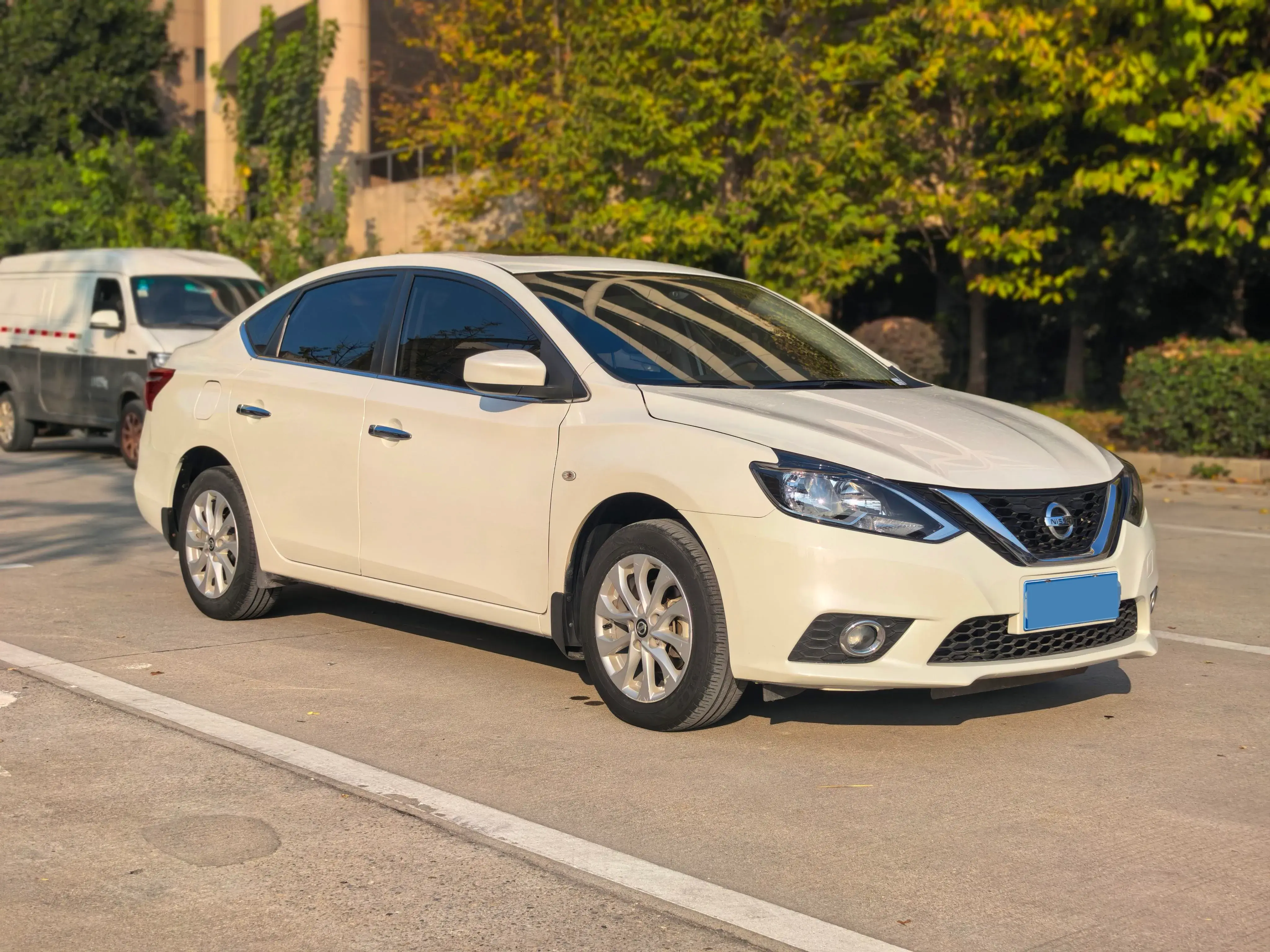 2021 NISSAN SYLPHY thumbnail 3