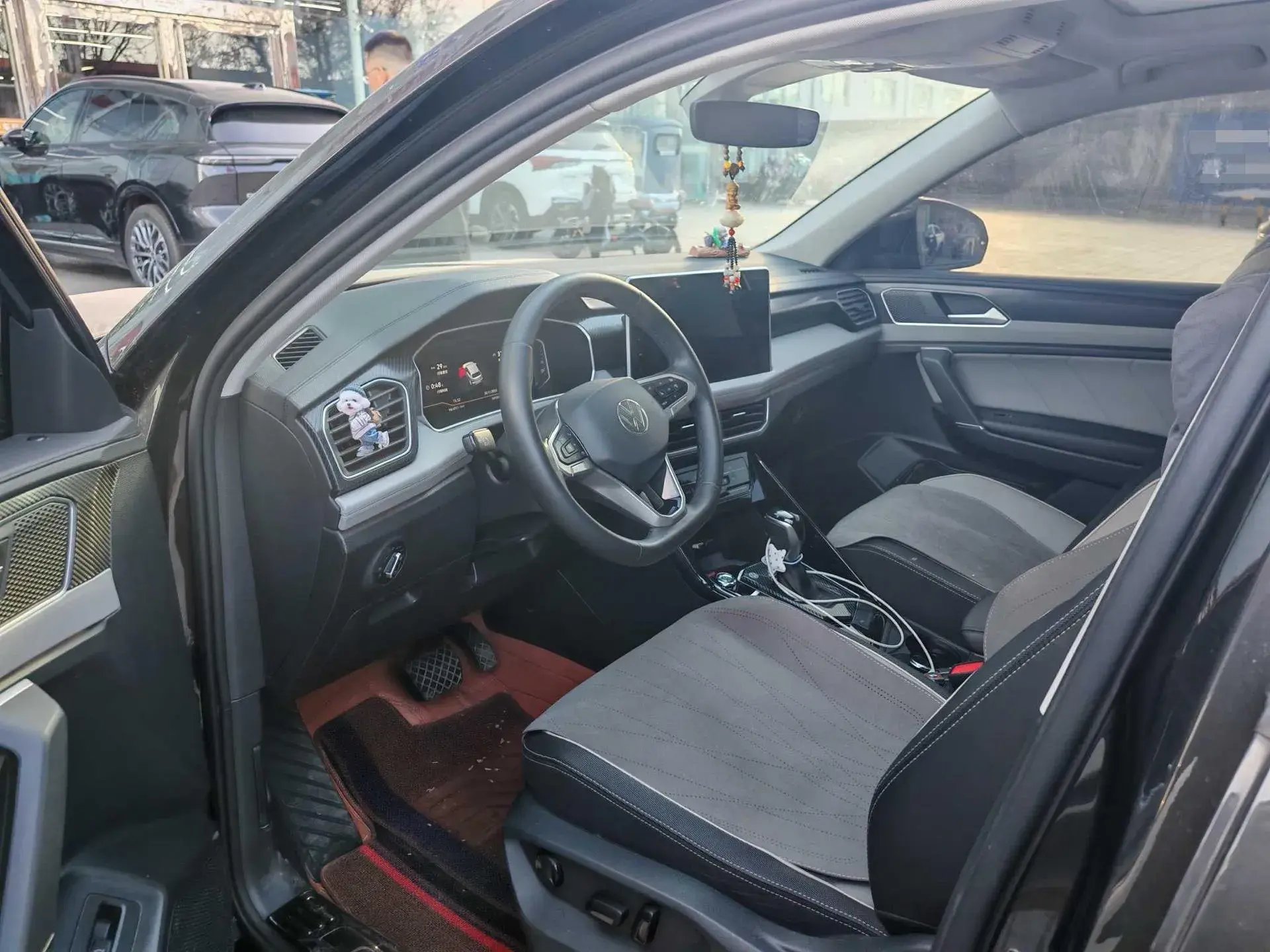 2023 VOLKSWAGEN TAYRON thumbnail 2