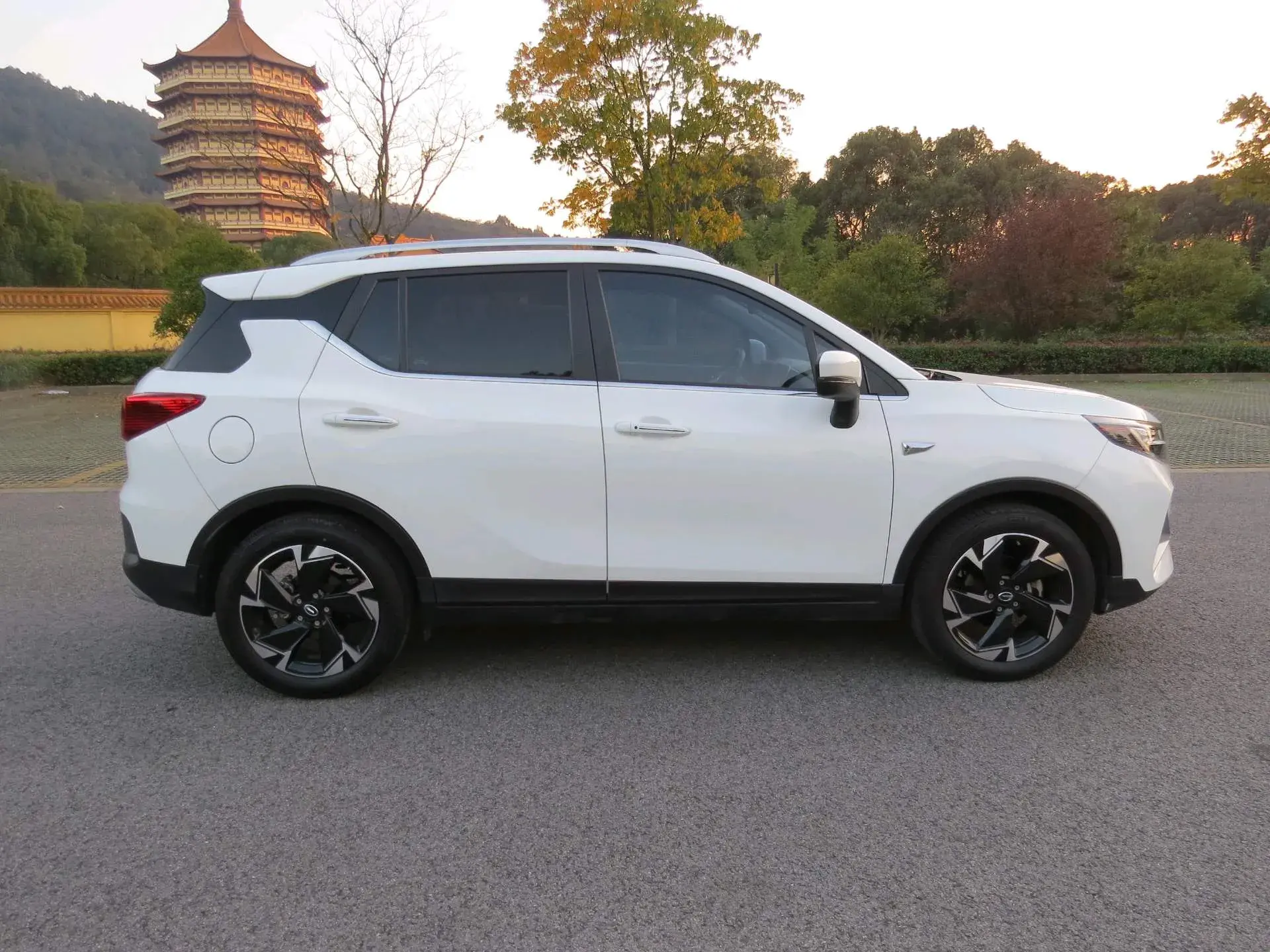 2022 GAC TRUMPCHI thumbnail 3