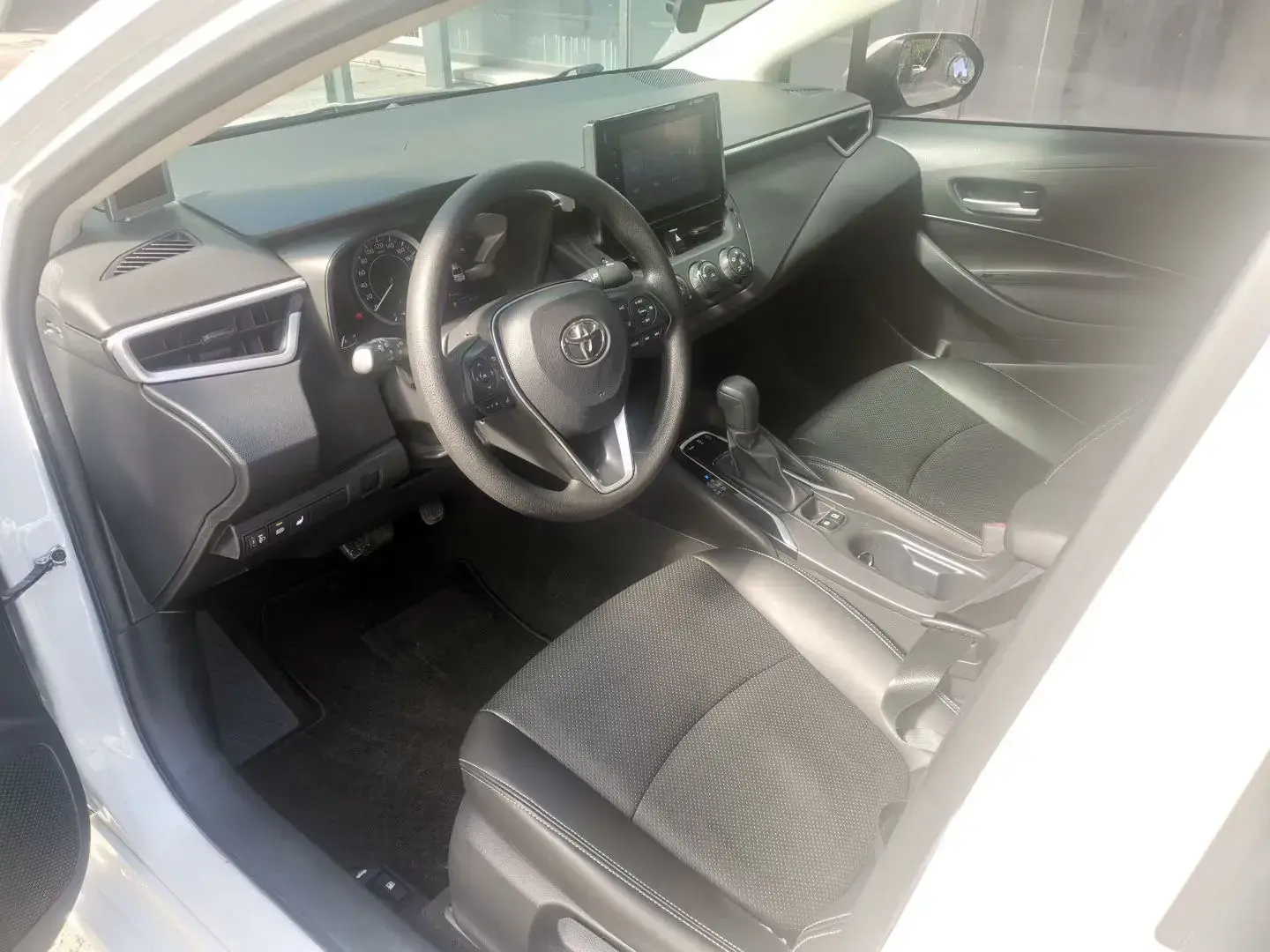 2021 TOYOTA COROLLA thumbnail 4