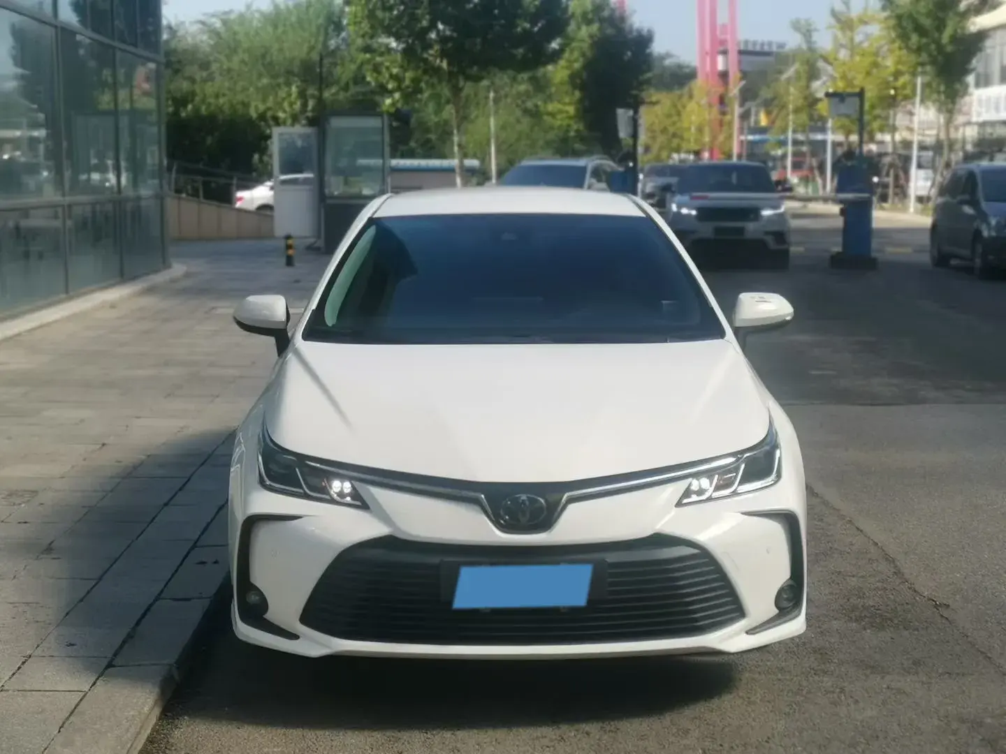 2021 TOYOTA COROLLA thumbnail 2