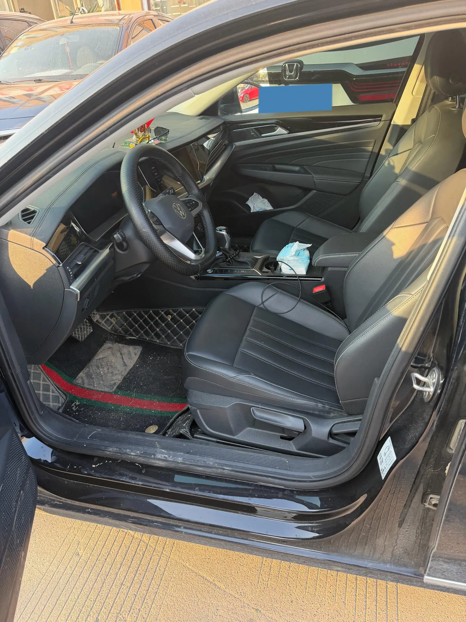 2024 VOLKSWAGEN PASSAT thumbnail 3