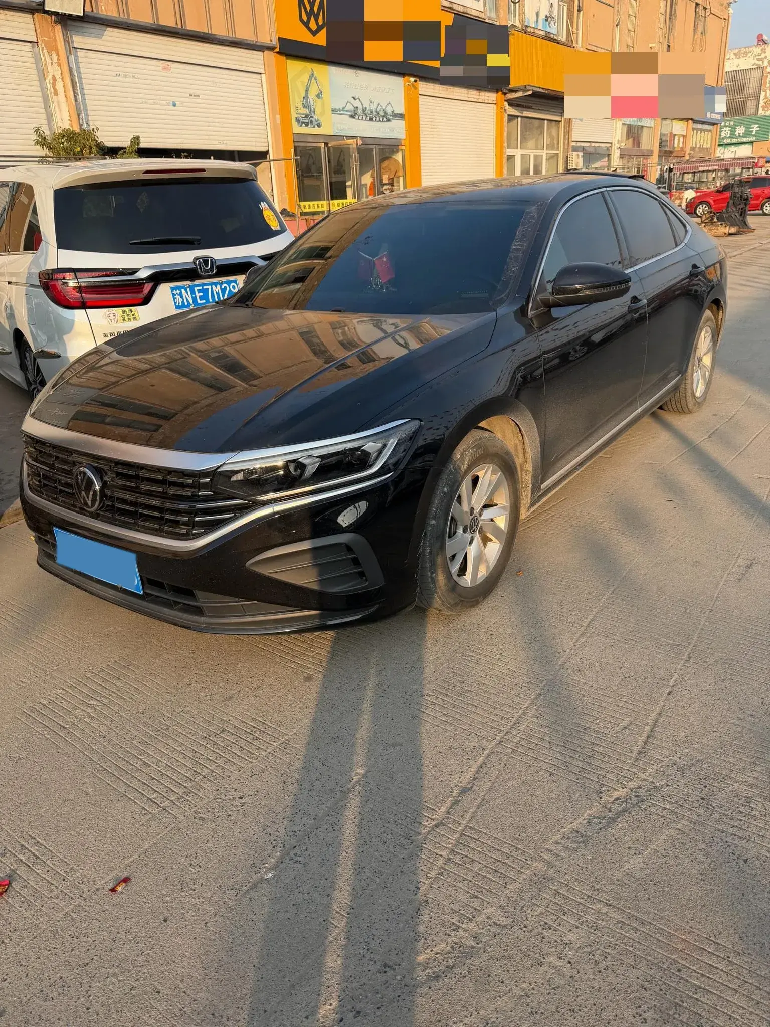 2024 VOLKSWAGEN PASSAT view 1