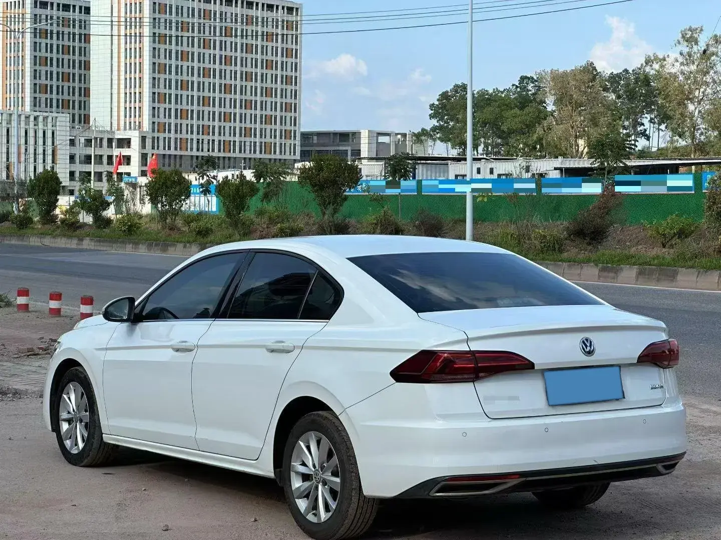 2019 VOLKSWAGEN BORA thumbnail 4